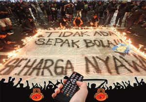 Kemarahan dan keputusasaan keluarga Indonesia memperingati Paskah Setahun bencana sepak bola
